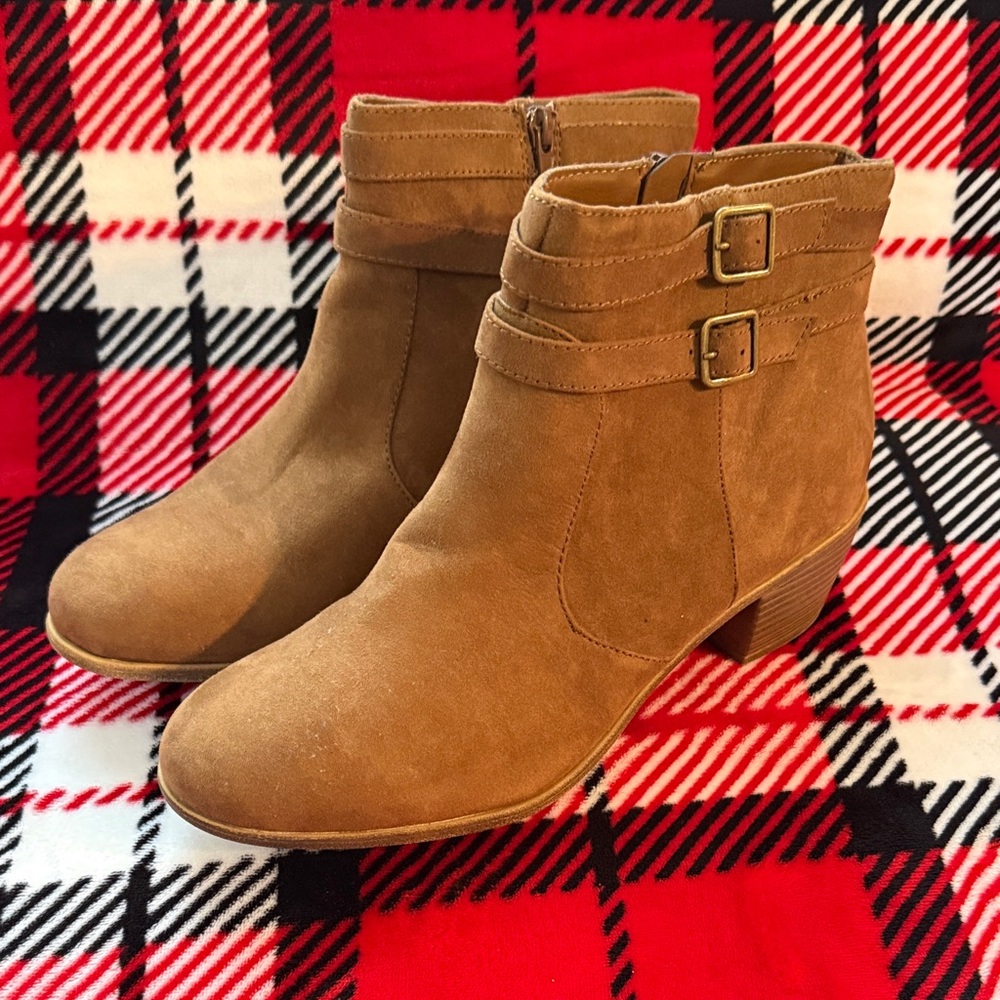 American Eagle Outfitters Brown Ankle Boots